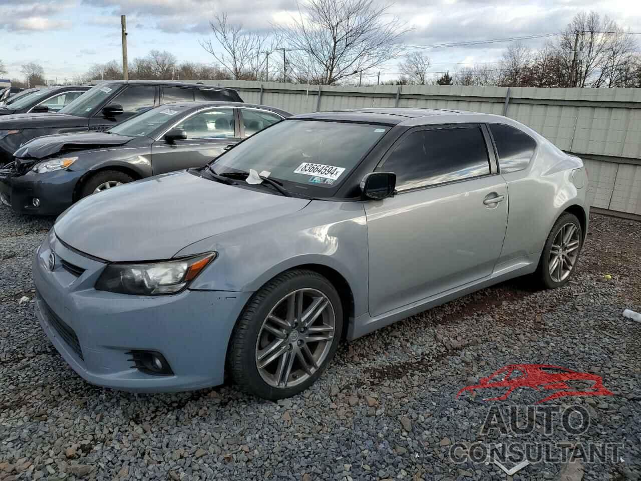 TOYOTA SCION 2013 - JTKJF5C75D3052617