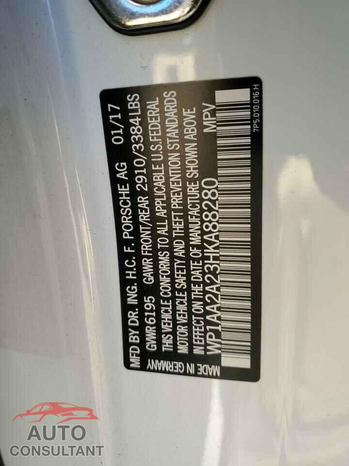 PORSCHE CAYENNE 2017 - WP1AA2A23HKA88280