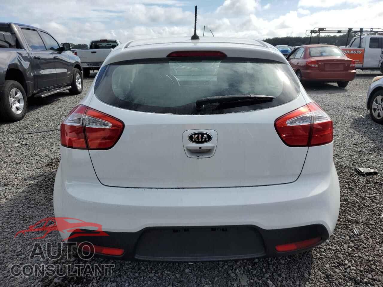 KIA RIO 2015 - KNADN5A31F6460148