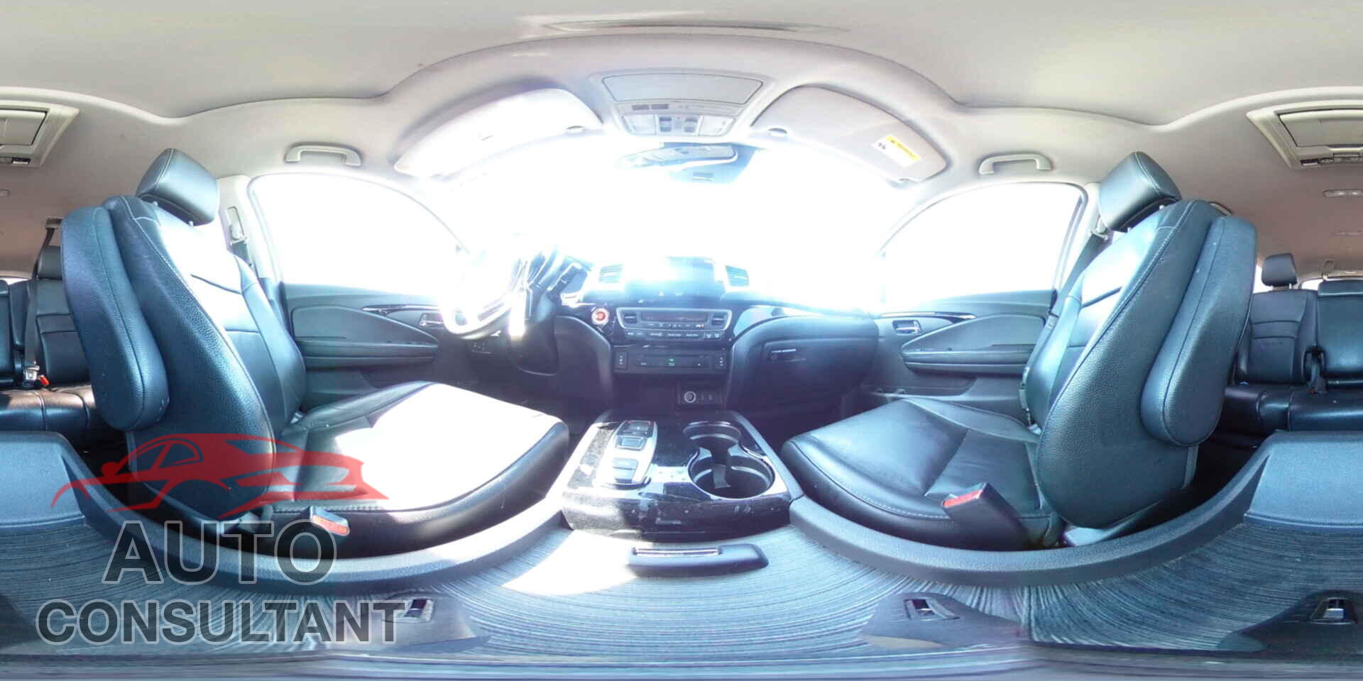 HONDA PILOT 2018 - 5FNYF5H99JB008909