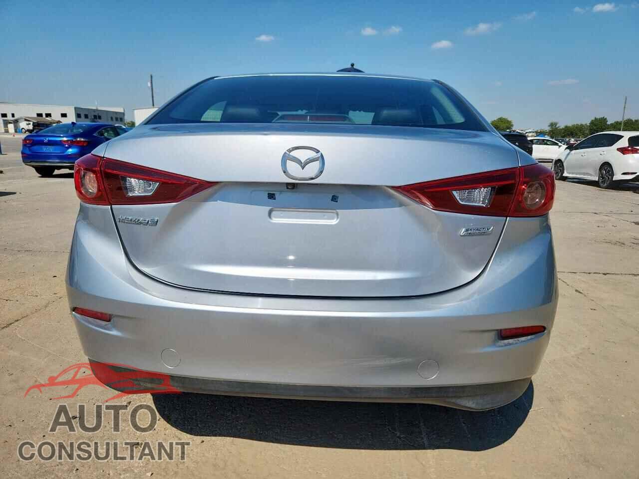 MAZDA 3 2017 - 3MZBN1V73HM131127