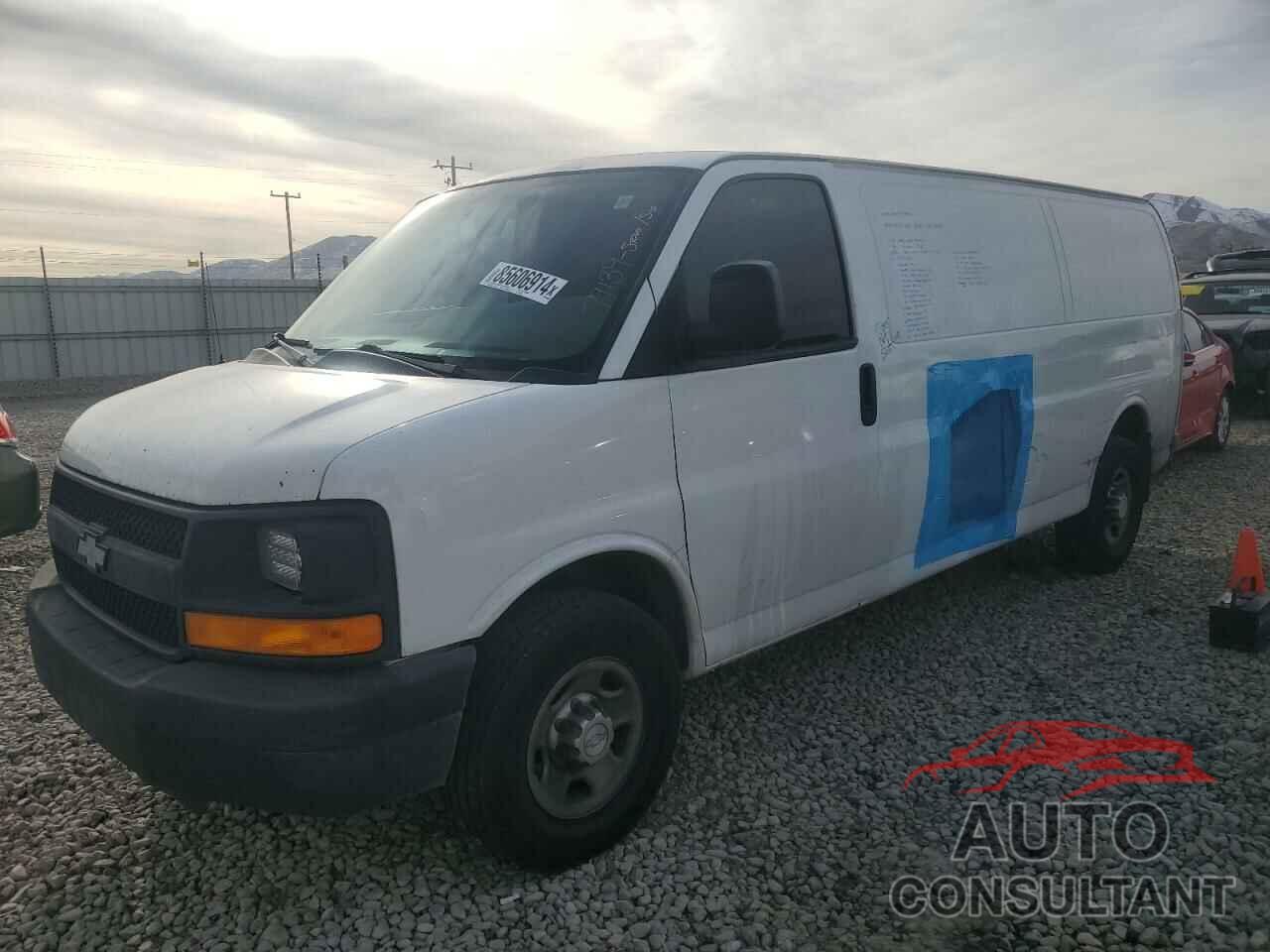 CHEVROLET EXPRESS 2015 - 1GCWGGCF3F1165087