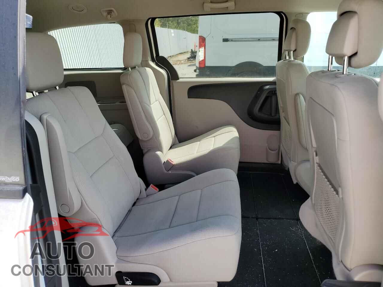 DODGE CARAVAN 2011 - 2D4RN3DG1BR743036