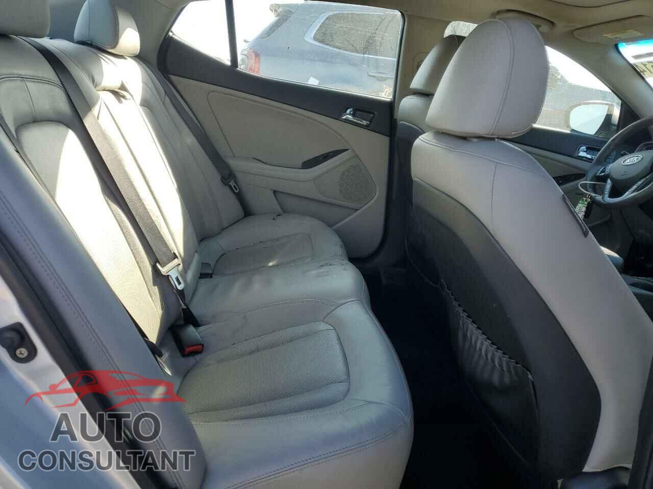KIA OPTIMA 2011 - KNAGN4A77B5149575