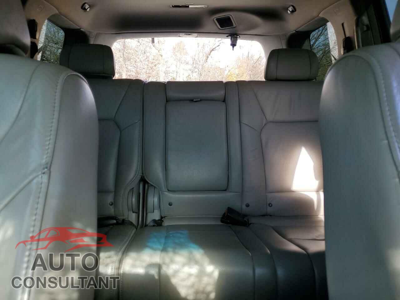 HONDA PILOT 2011 - 5FNYF3H5XBB031571