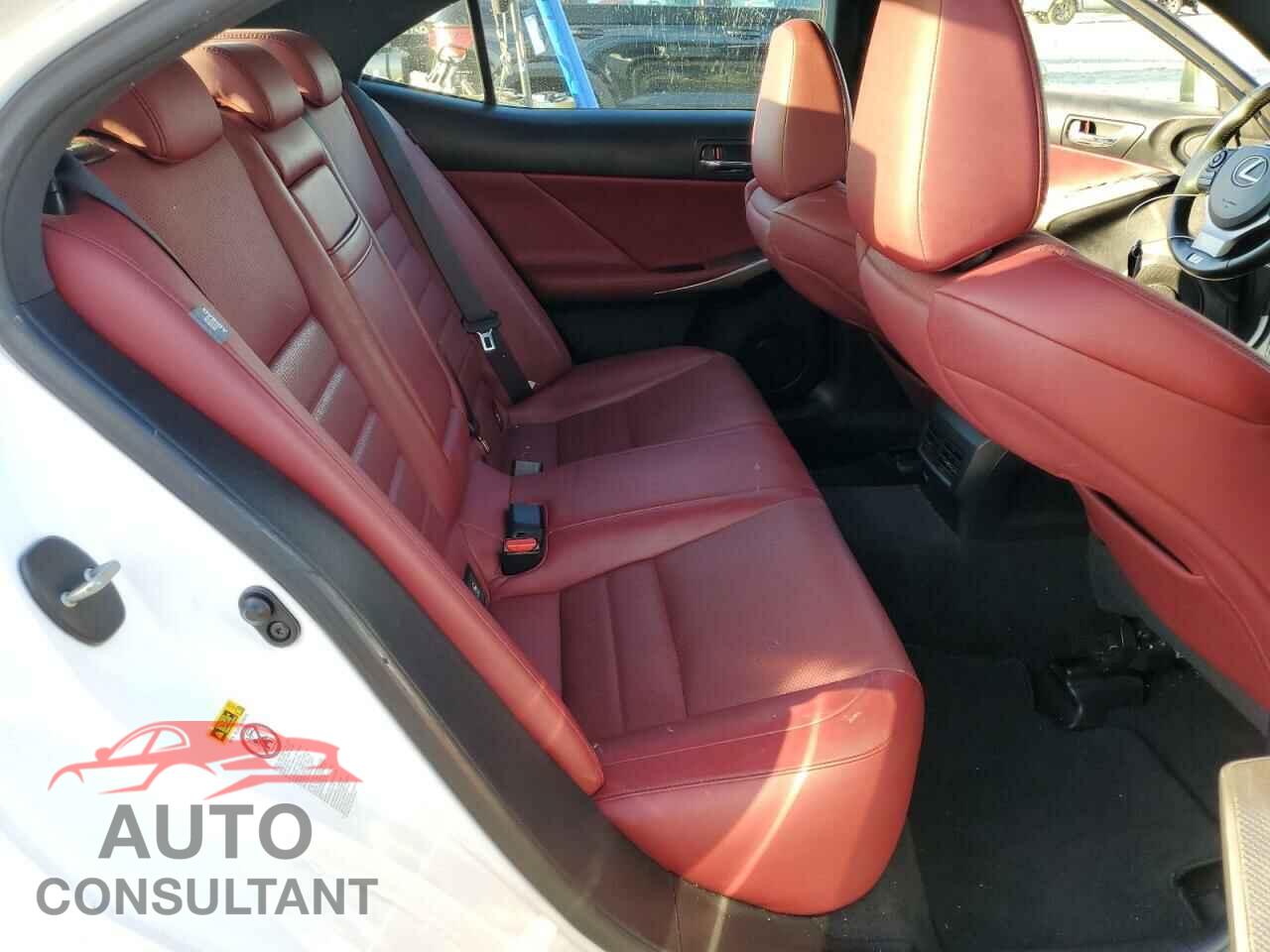 LEXUS IS 2015 - JTHBF1D22F5068951