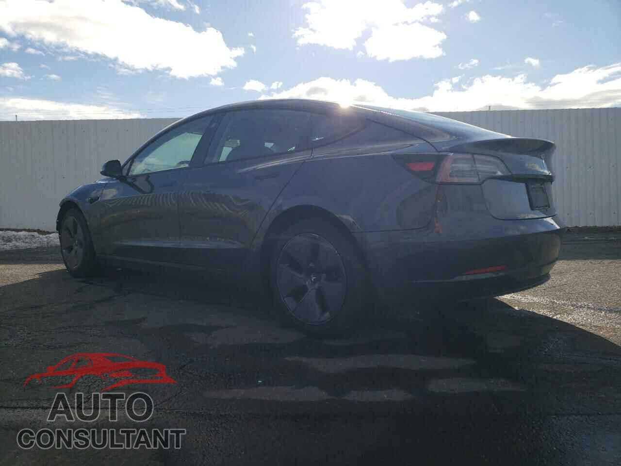 TESLA MODEL 3 2022 - 5YJ3E1EA7NF372496