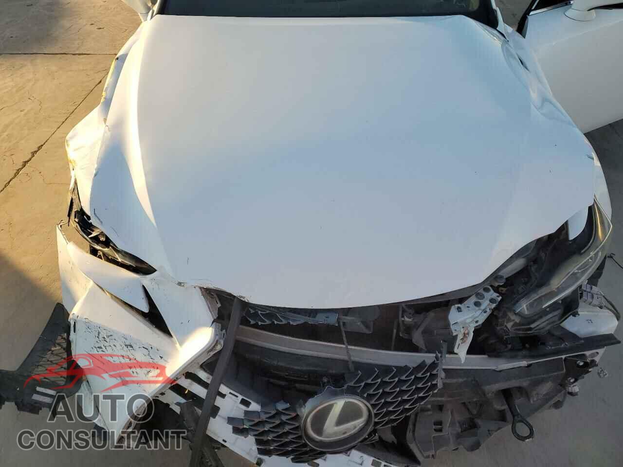 LEXUS IS 2017 - JTHBA1D27H5046428