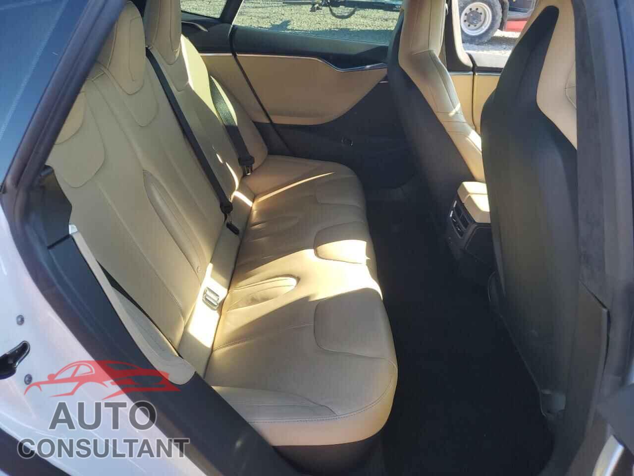 TESLA MODEL S 2016 - 5YJSA1E17GF169618
