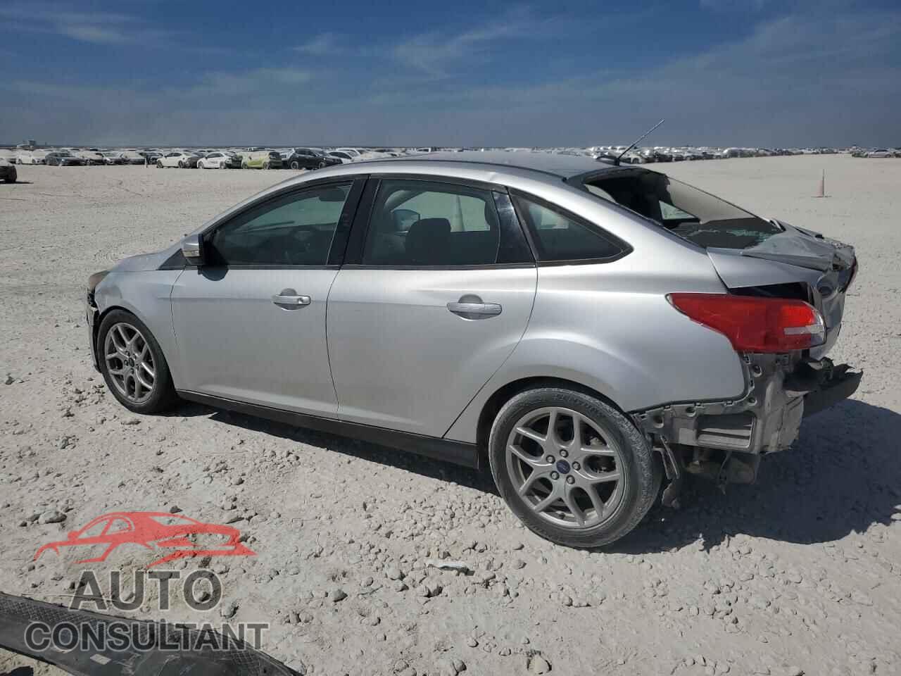 FORD FOCUS 2015 - 1FADP3F23FL276595
