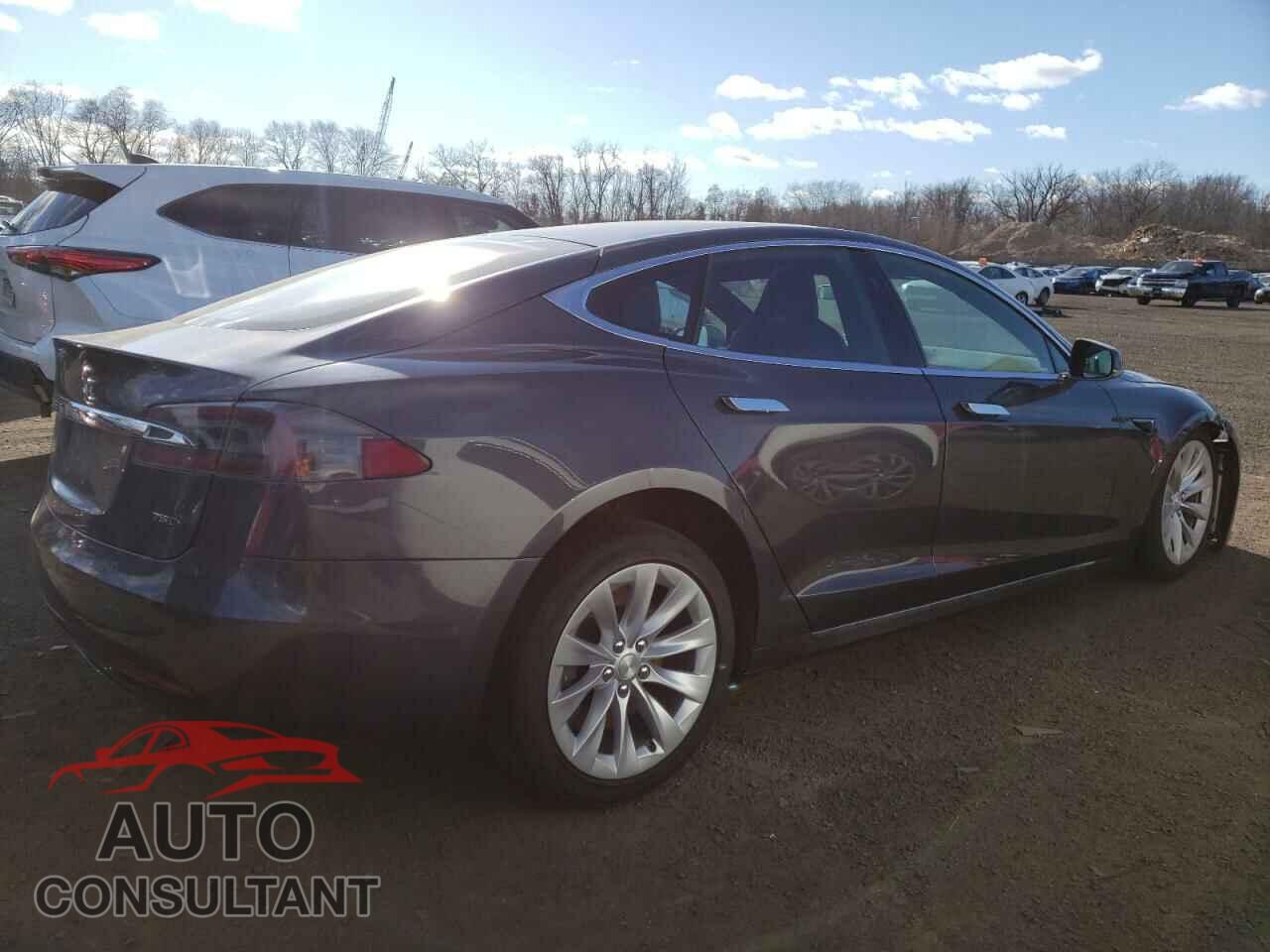 TESLA MODEL S 2017 - 5YJSA1E23HF211342