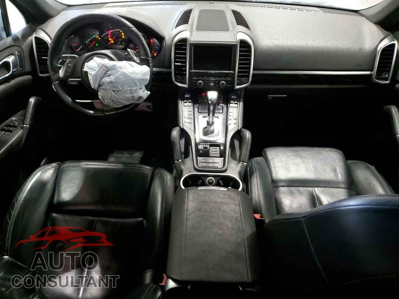 PORSCHE CAYENNE 2012 - WP1AA2A21CLA03665
