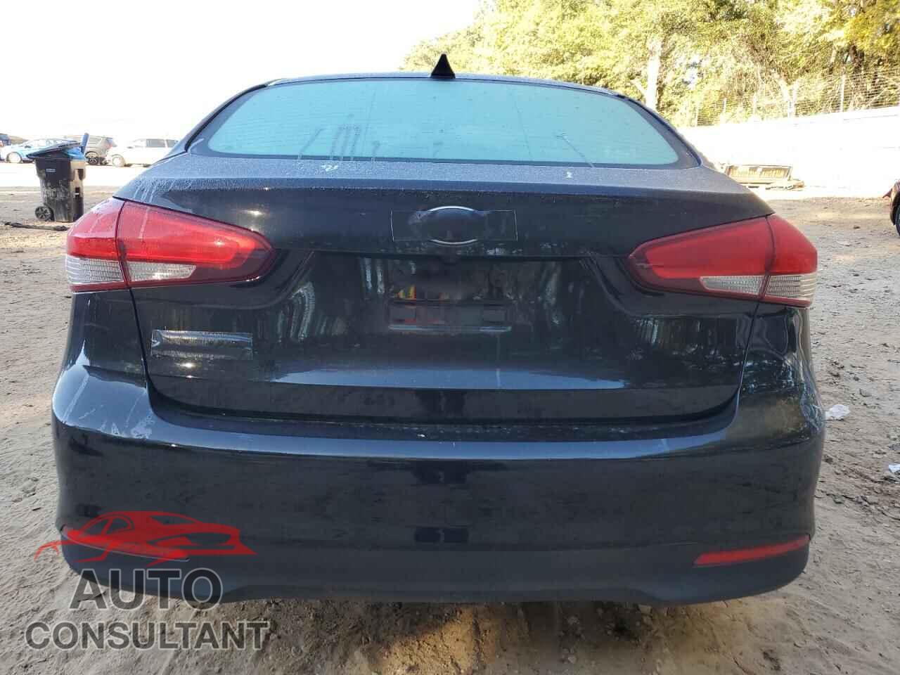 KIA FORTE 2018 - 3KPFL4A76JE231966