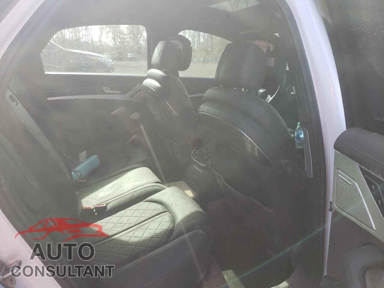AUDI S8 2013 - WAUD2AFD7DN030503