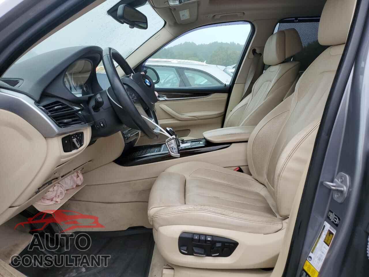 BMW X5 2014 - 5UXKR0C57E0H25769
