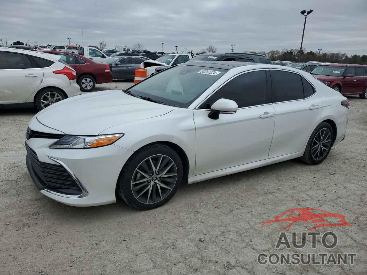 TOYOTA CAMRY 2023 - 4T1F11AK2PU727541