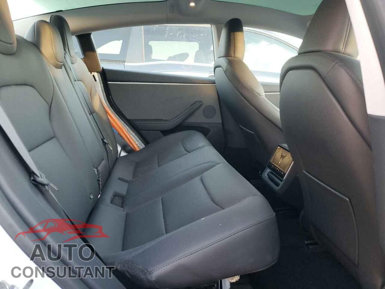 TESLA MODEL 3 2024 - 5YJ3E1EA6RF733237
