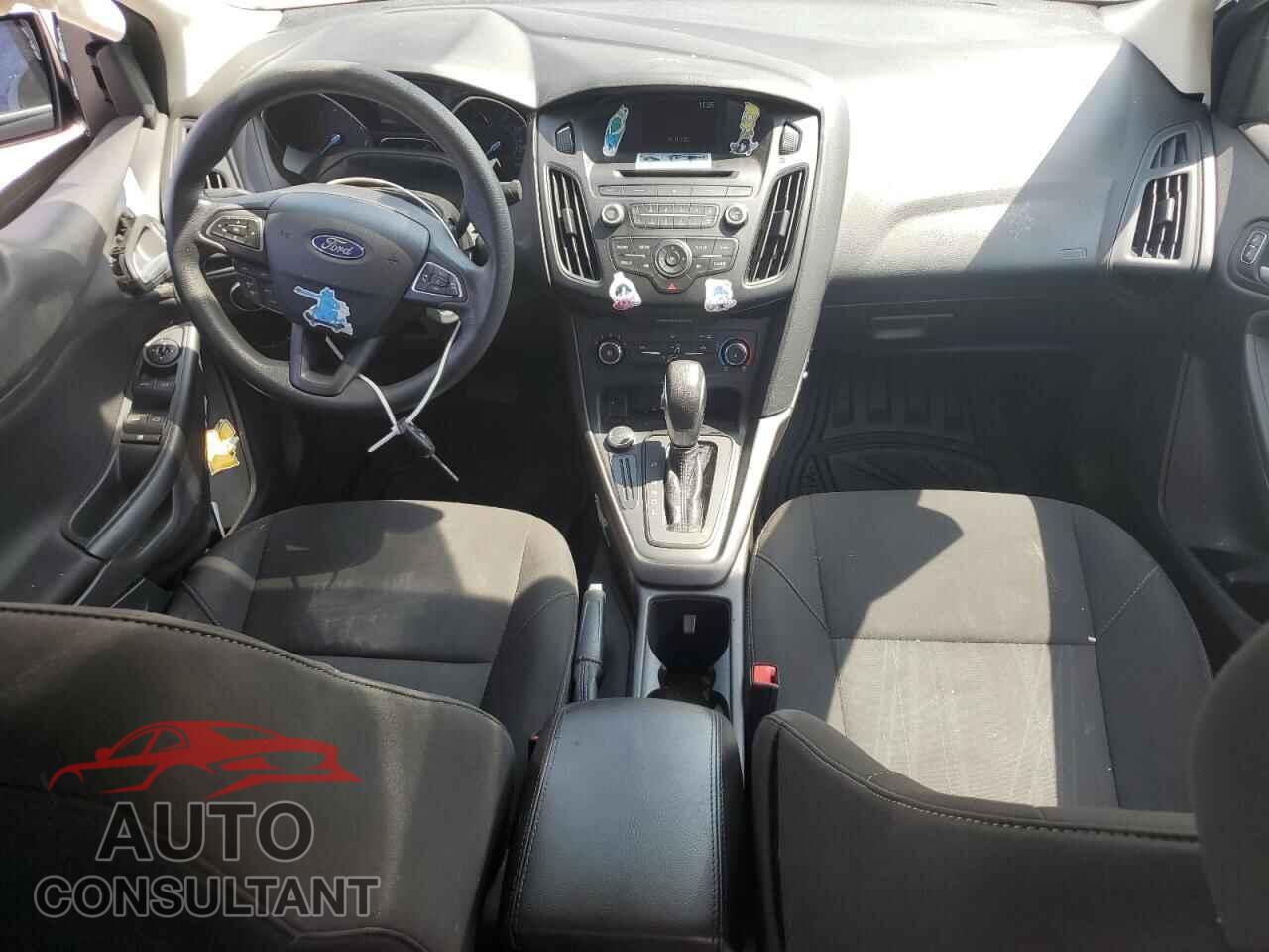 FORD FOCUS 2017 - 1FADP3F21HL269471