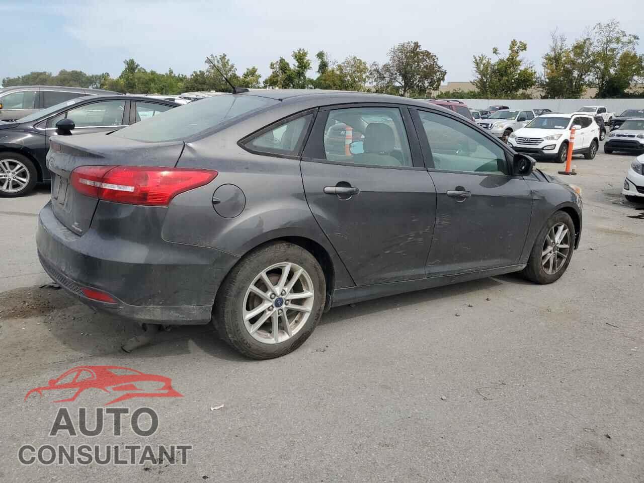 FORD FOCUS 2015 - 1FADP3F21FL337040