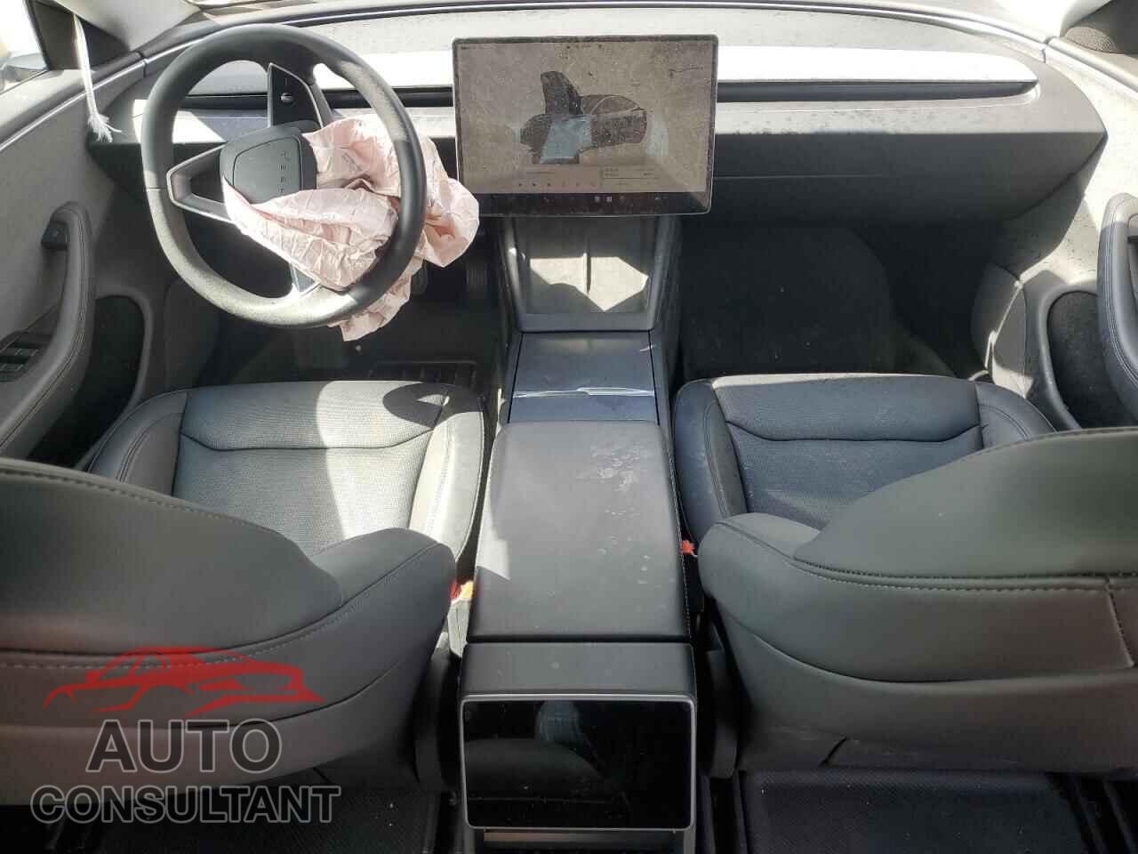 TESLA MODEL 3 2024 - 5YJ3E1EA9RF761582