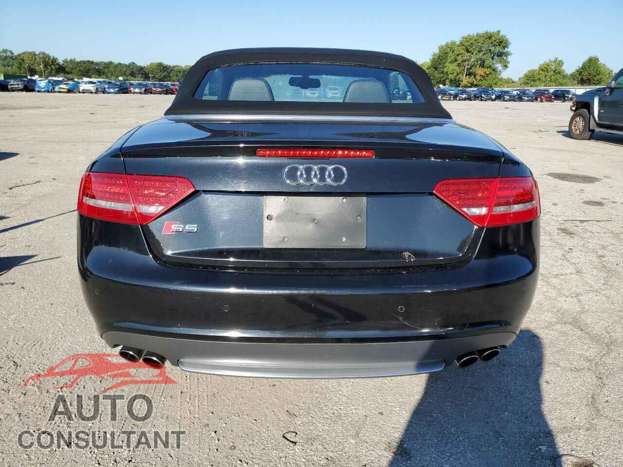 AUDI S5/RS5 2011 - WAUCGAFH7BN009440