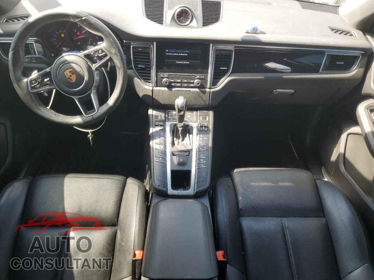 PORSCHE MACAN 2017 - WP1AA2A56HLB00202