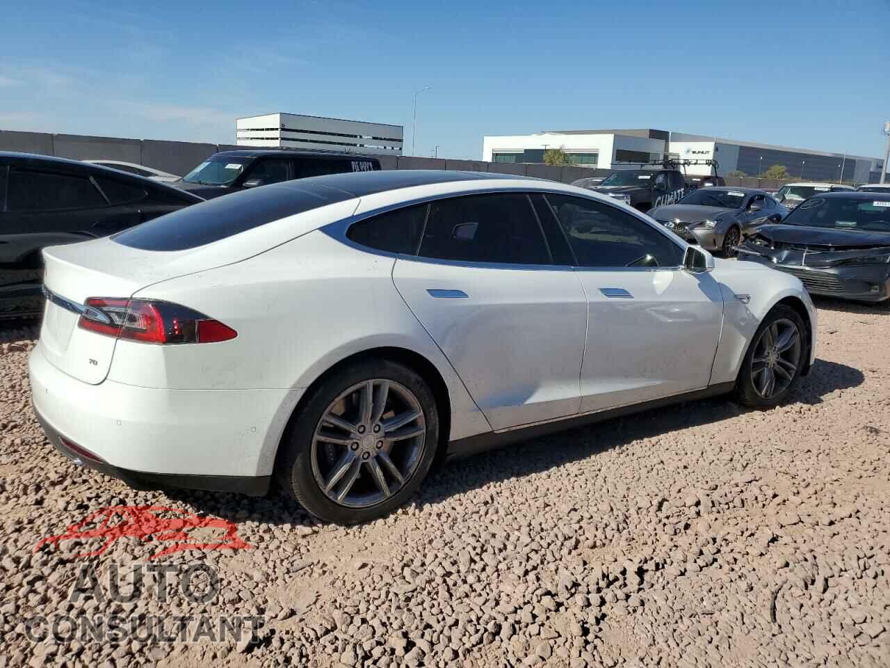 TESLA MODEL S 2015 - 5YJSA1E14FF112937