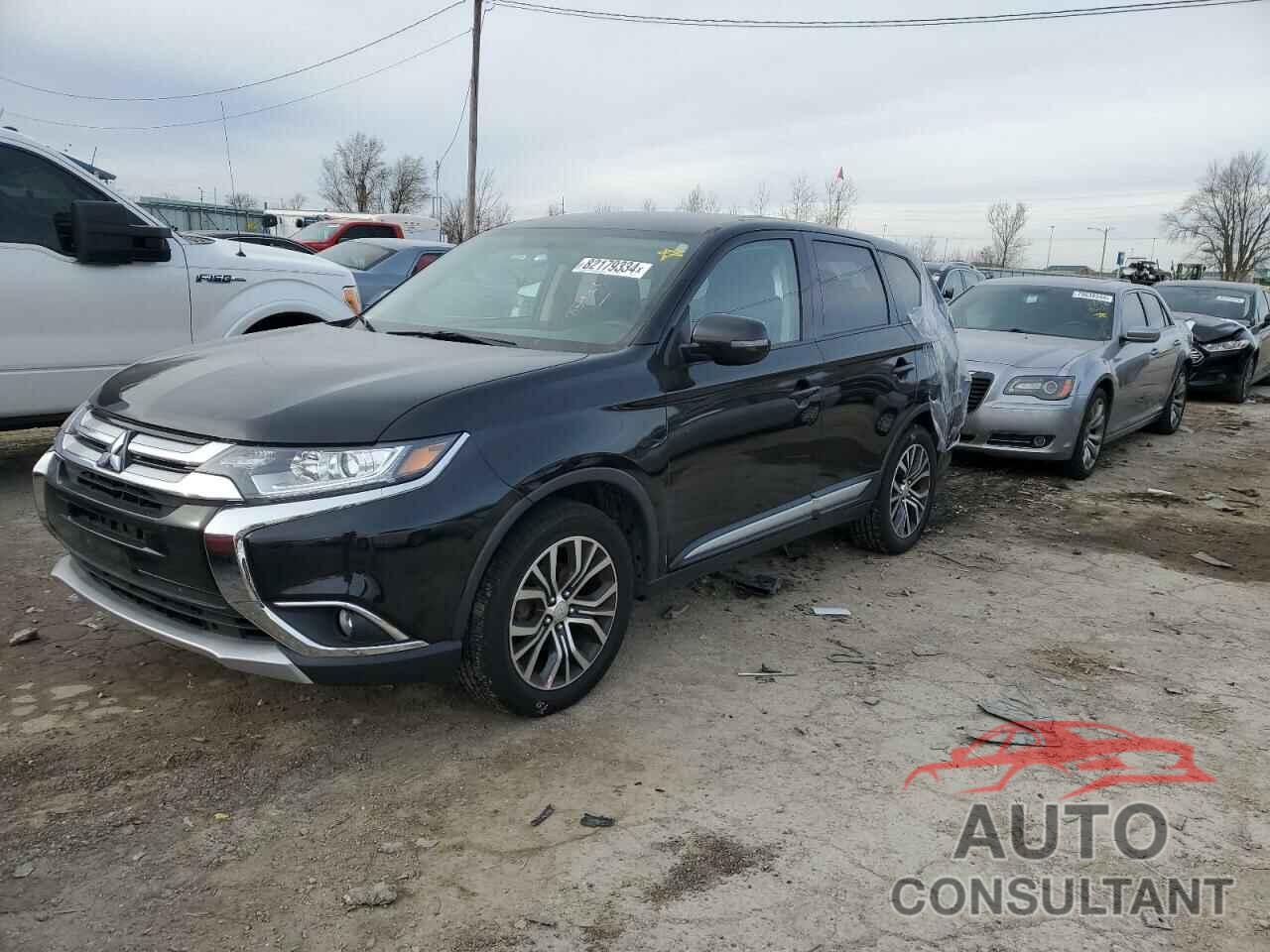 MITSUBISHI OUTLANDER 2018 - JA4AD3A39JZ066511