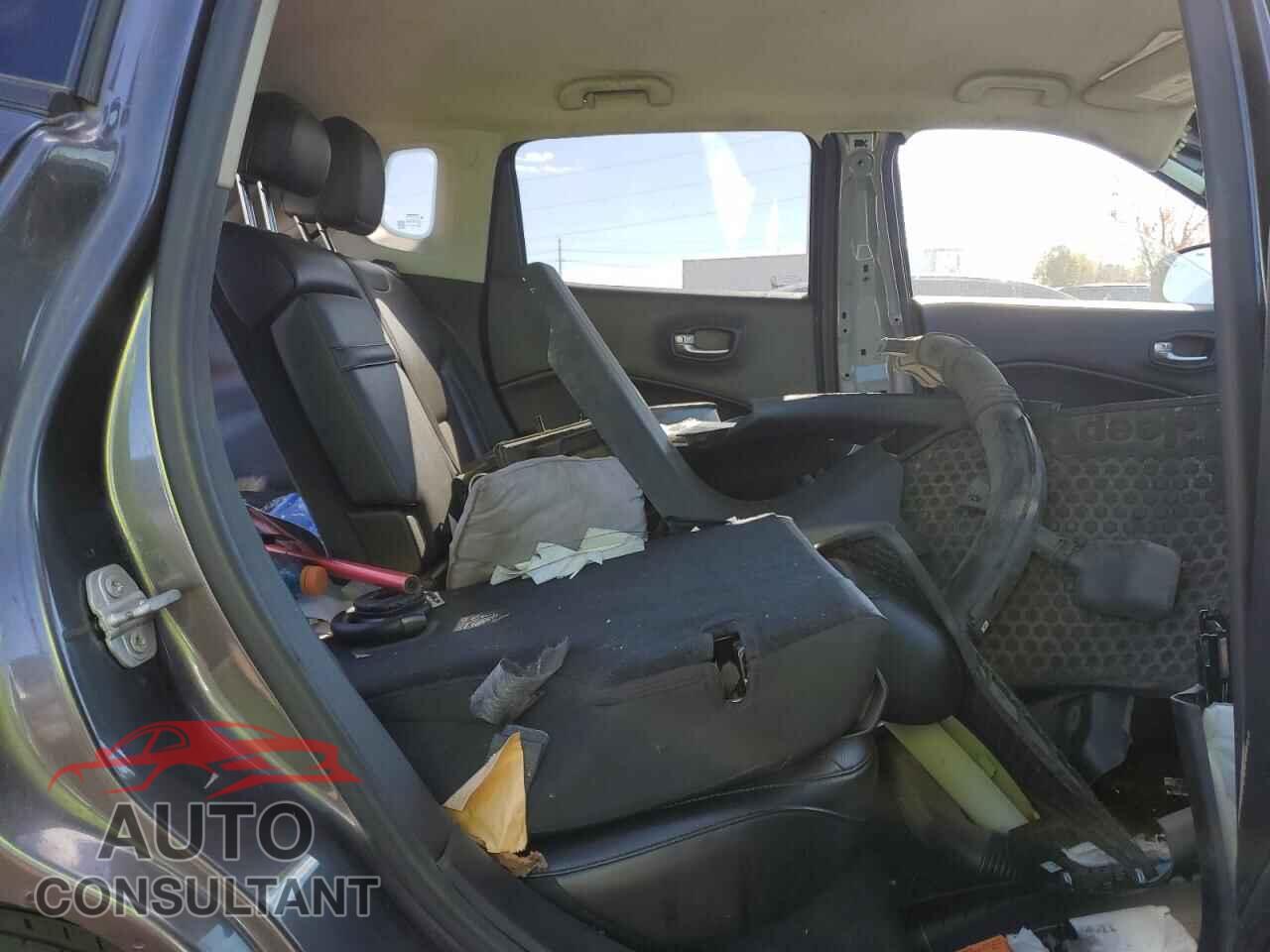 JEEP COMPASS 2018 - 3C4NJDBB9JT178745