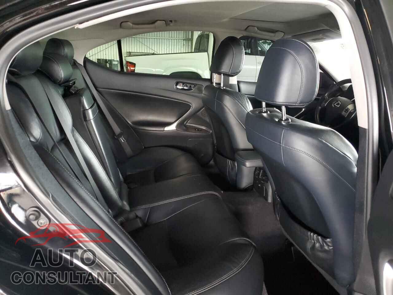 LEXUS IS 2012 - JTHBF5C25C5177909