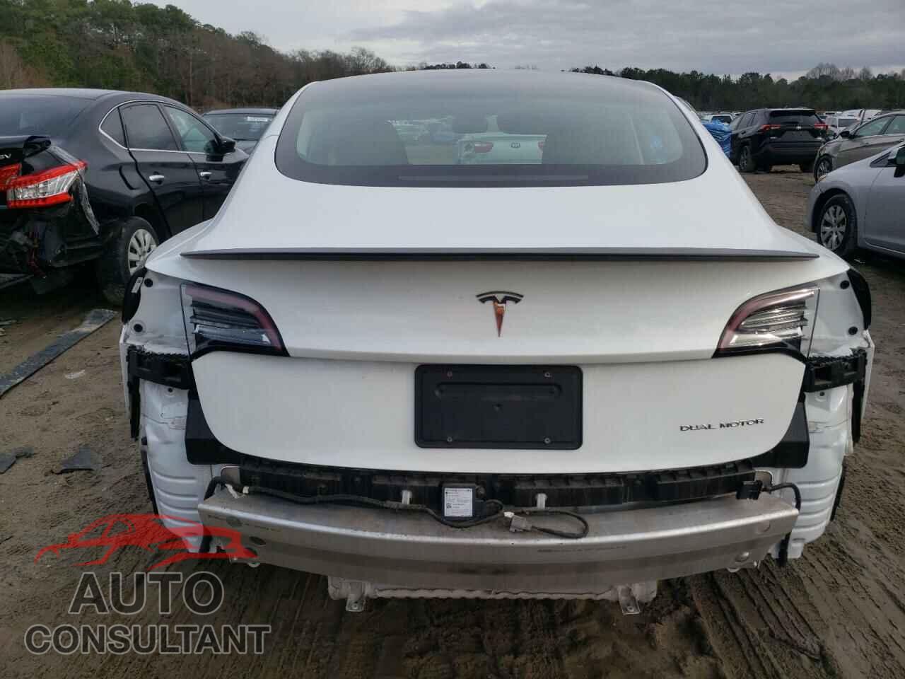 TESLA MODEL 3 2022 - 5YJ3E1EB8NF169741