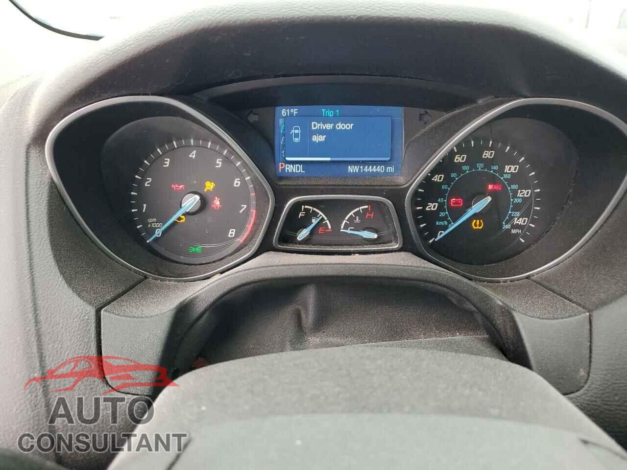 FORD FOCUS 2014 - 1FADP3F24EL372105