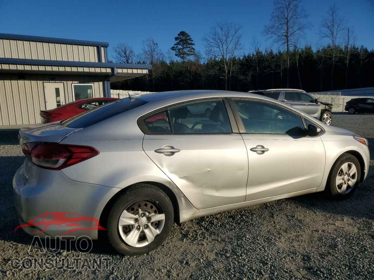 KIA FORTE 2017 - 3KPFK4A79HE019897