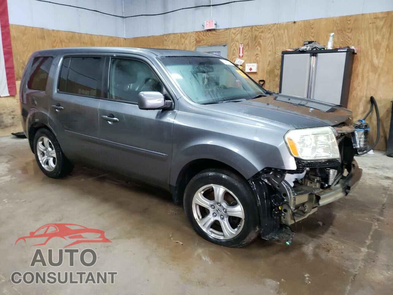 HONDA PILOT 2013 - 5FNYF4H50DB068492