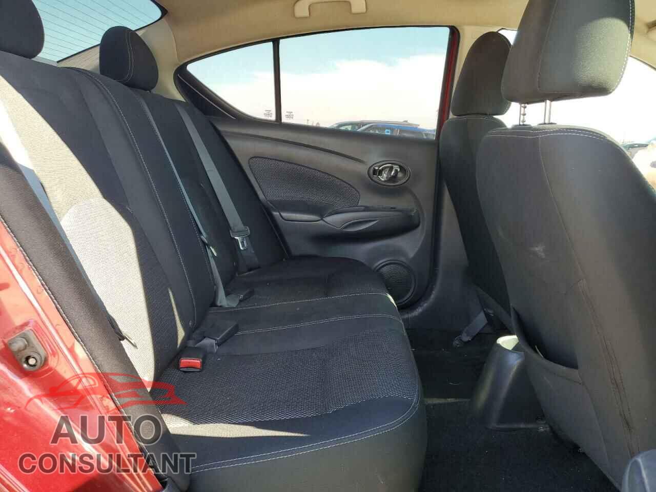 NISSAN VERSA 2017 - 3N1CN7AP5HL812866