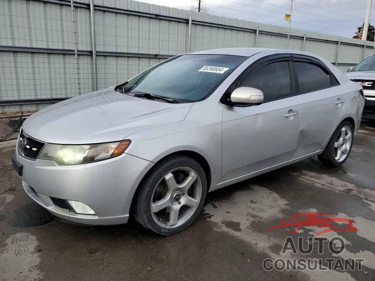 KIA FORTE 2010 - KNAFW4A31A5125552