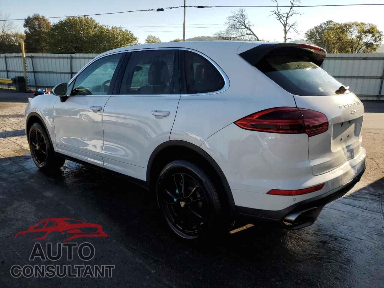 PORSCHE CAYENNE 2016 - WP1AA2A25GKA11179