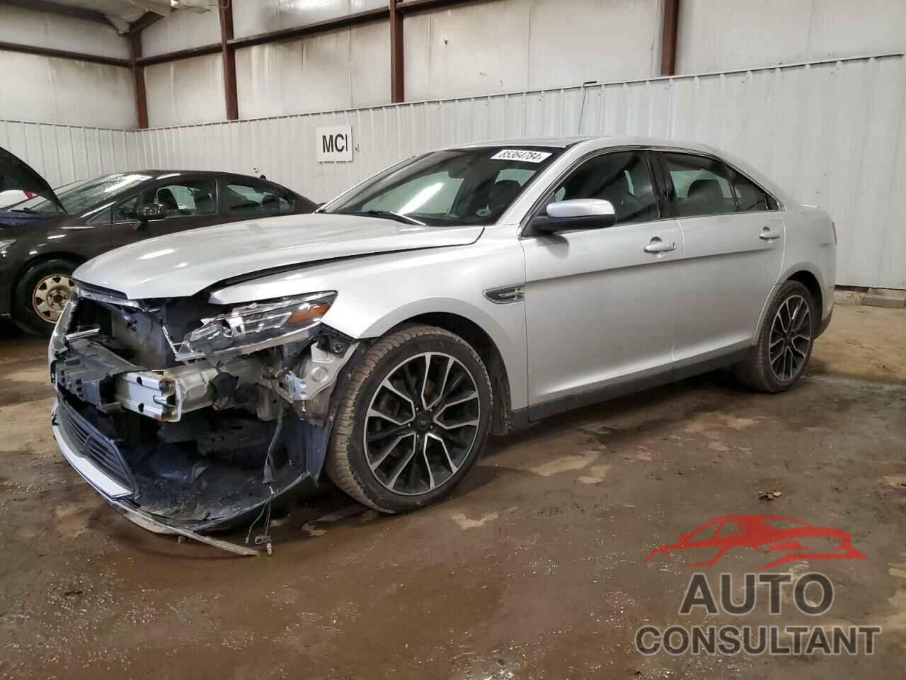 FORD TAURUS 2018 - 1FAHP2H80JG111523