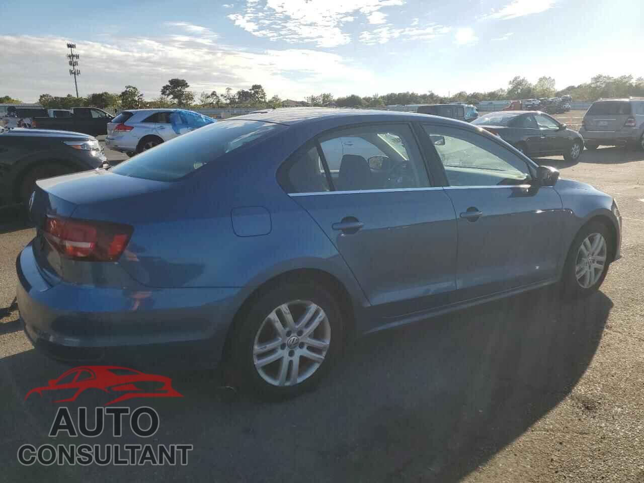 VOLKSWAGEN JETTA 2017 - 3VW2B7AJ4HM238992