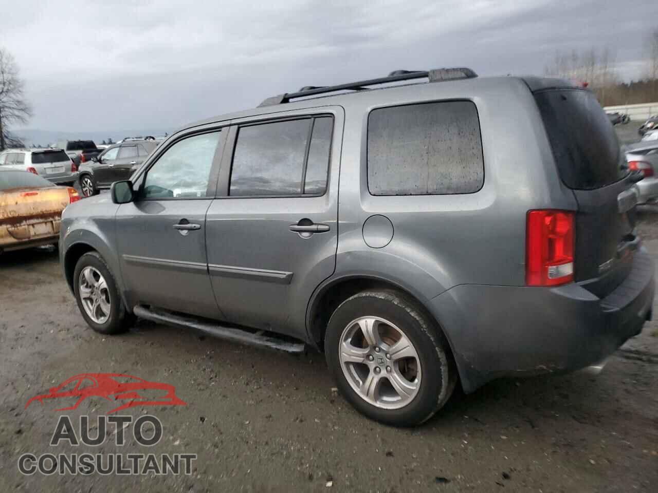 HONDA PILOT 2013 - 5FNYF4H69DB001768