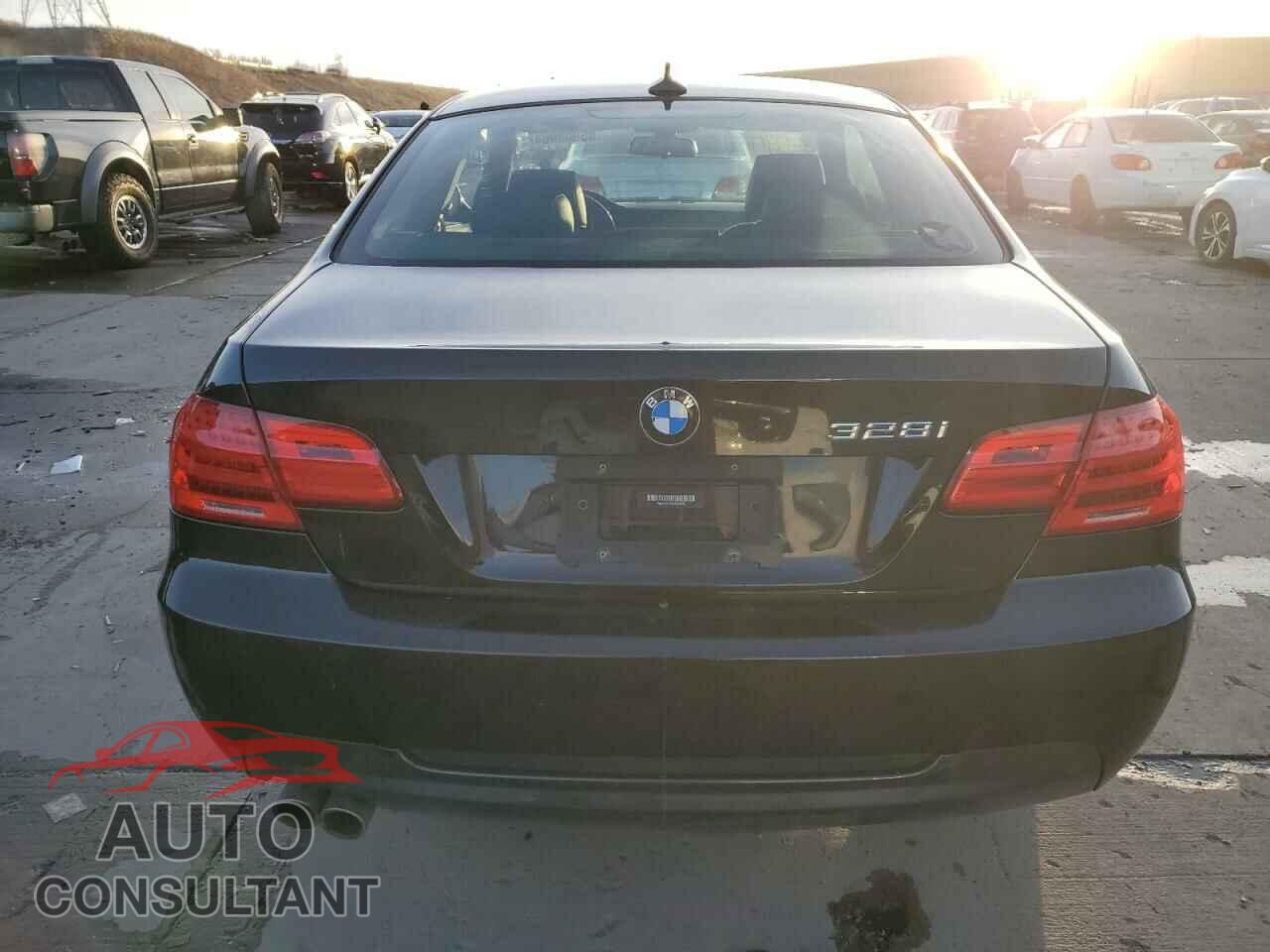 BMW 3 SERIES 2011 - WBAKF3C58BE445752