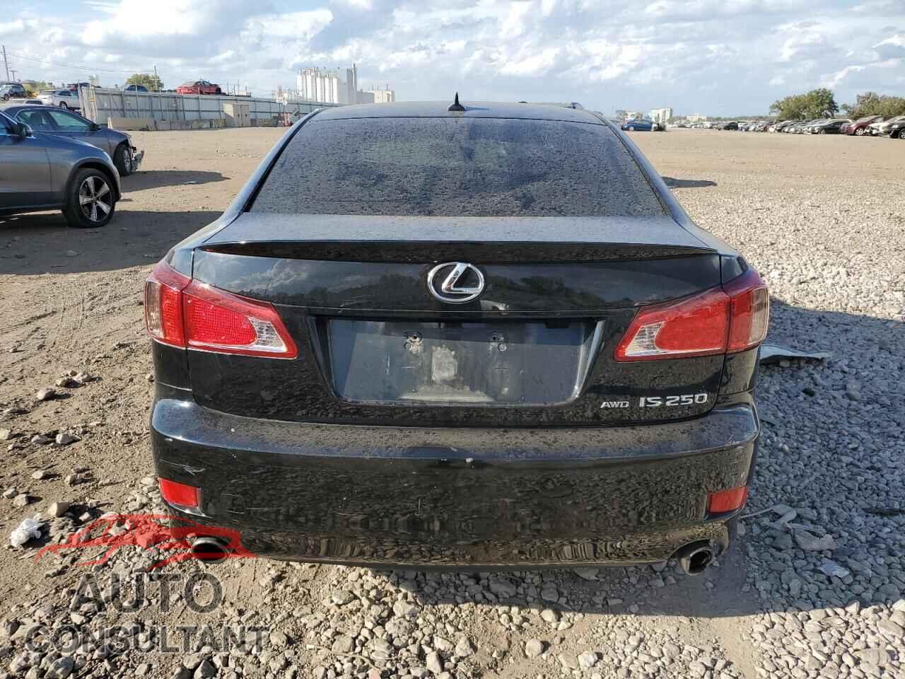 LEXUS IS 2013 - JTHCF5C29D5060842