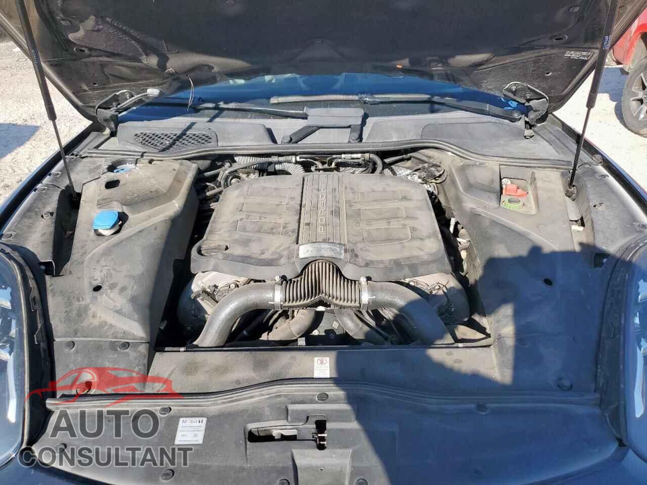 PORSCHE CAYENNE 2017 - WP1AB2A21HLA50148