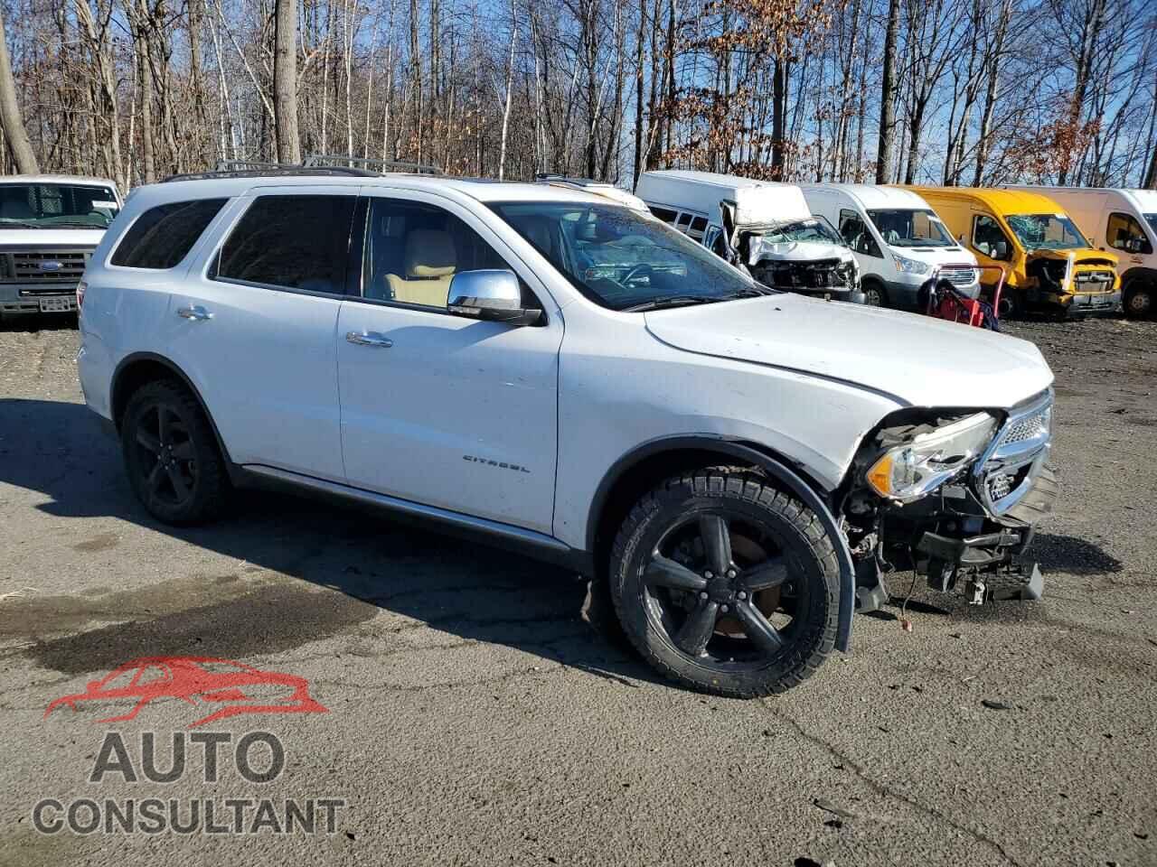 DODGE DURANGO 2013 - 1C4SDJET4DC591055