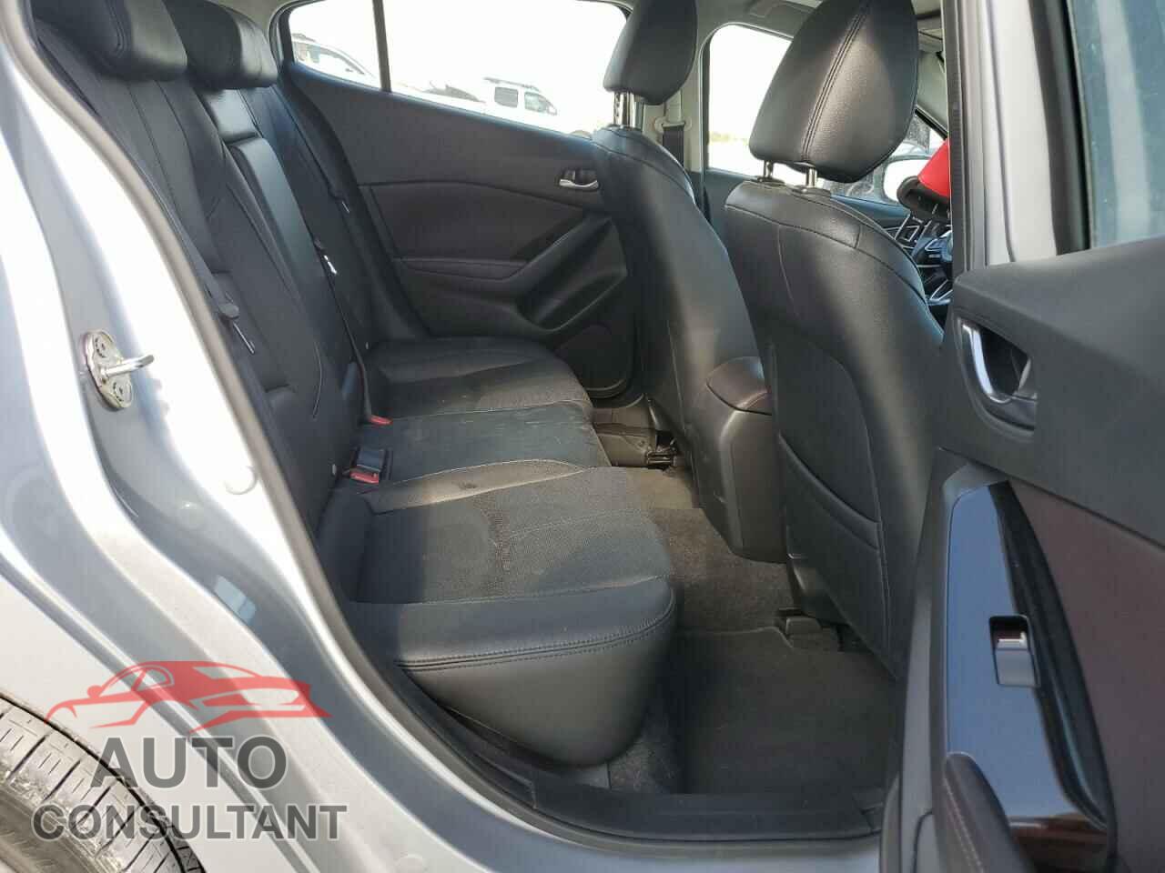 MAZDA 3 2017 - JM1BN1M33H1105397