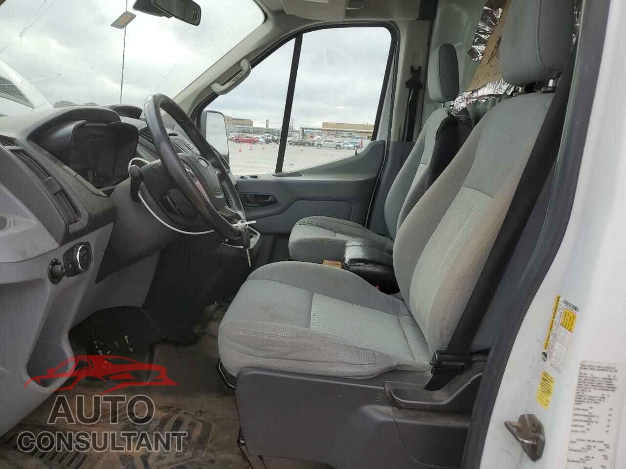 FORD TRANSIT 2016 - 1FTYR1CM2GKB17476