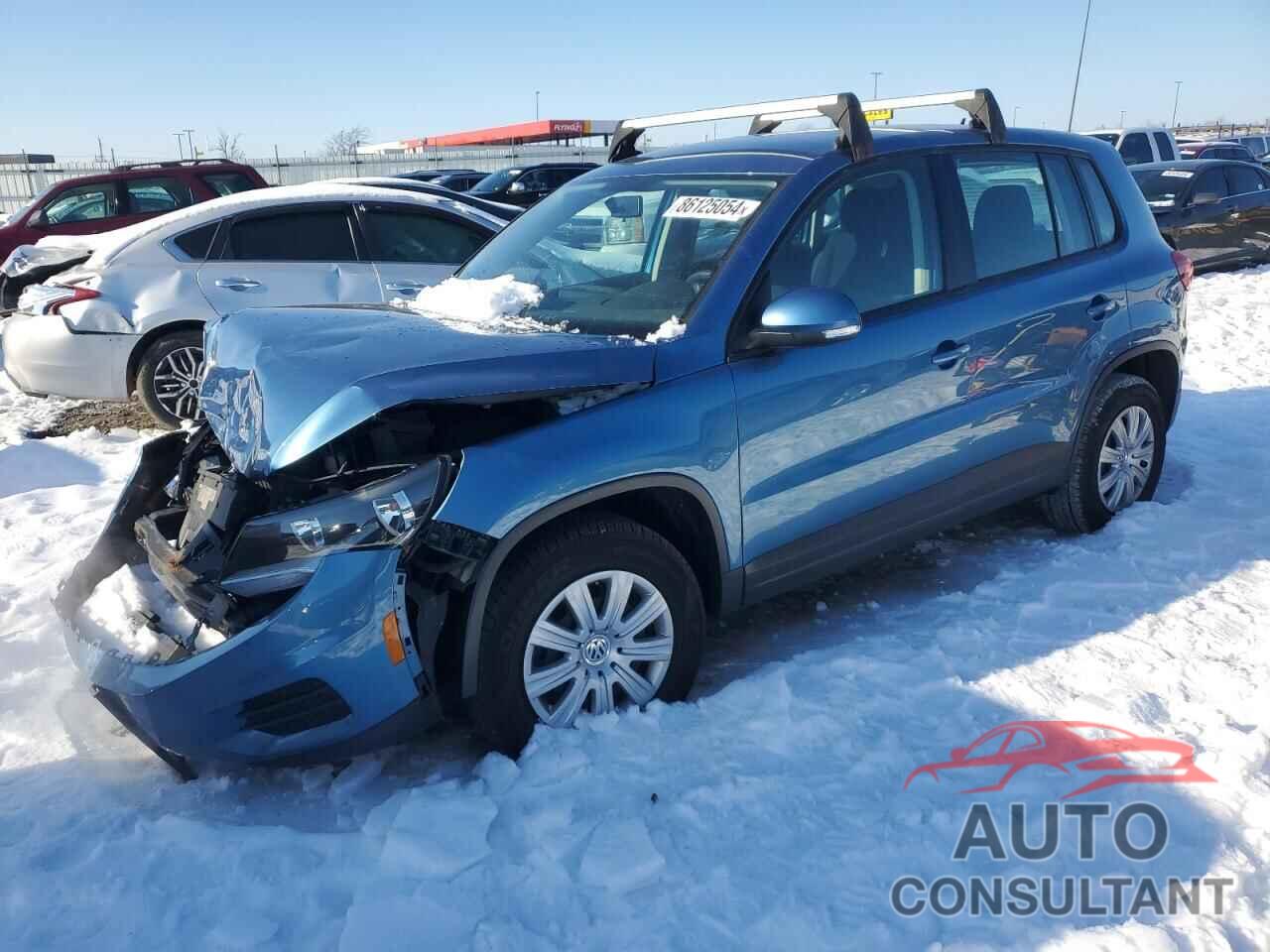VOLKSWAGEN TIGUAN 2017 - WVGAV7AX3HK047349