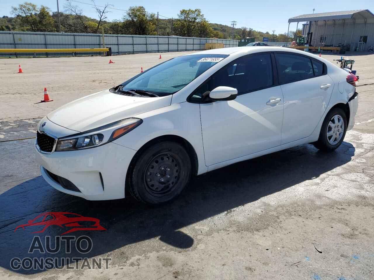 KIA FORTE 2018 - 3KPFK4A76JE168564