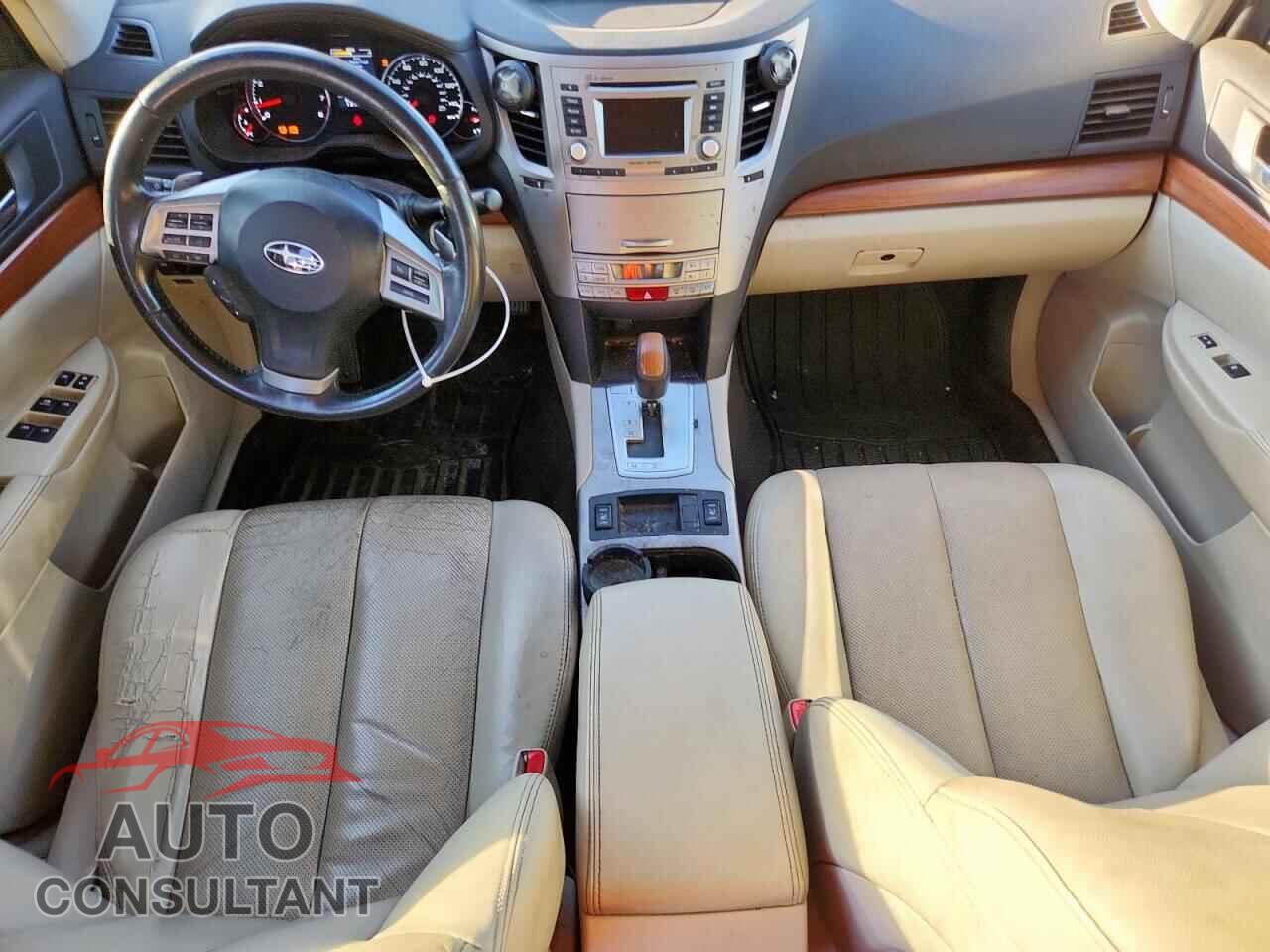 SUBARU OUTBACK 2014 - 4S4BRCLC8E3270858