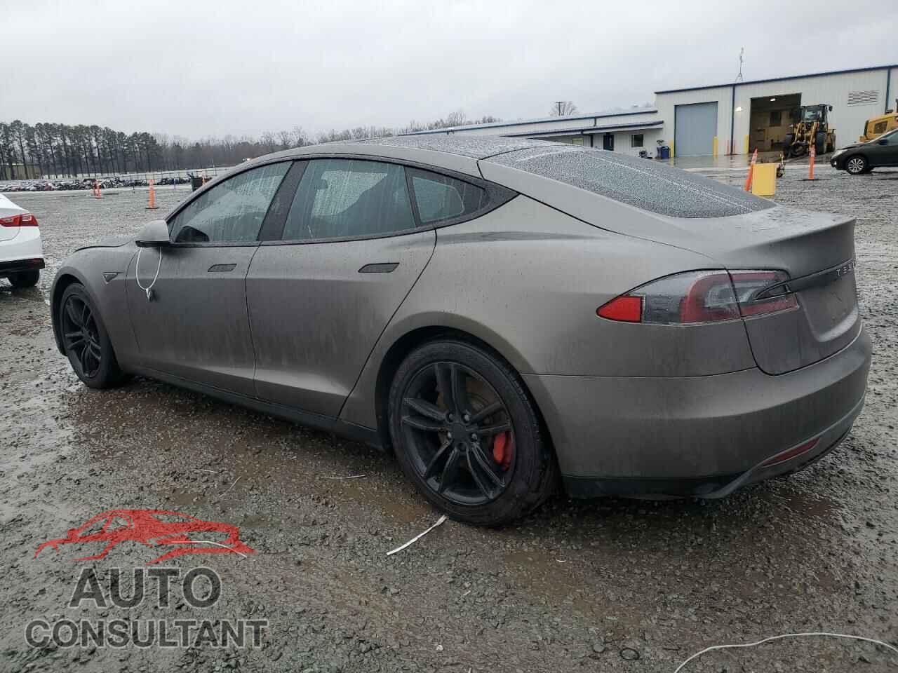 TESLA MODEL S 2015 - 5YJSA1E22FF118003